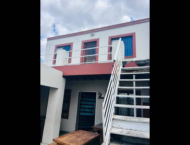 4 BEDROOM HOUSE FOR SALE IN GUGULETU